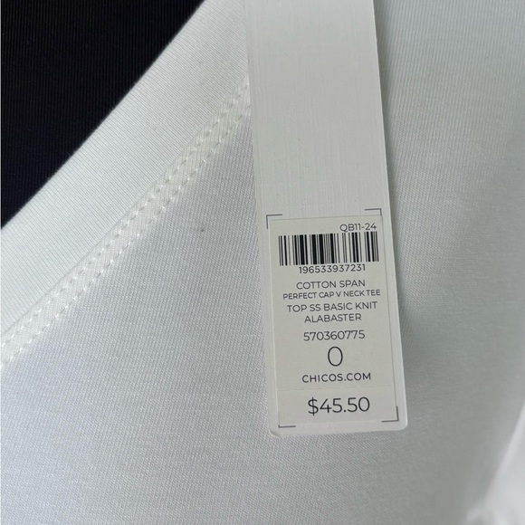 Chicos Classic White V-Neck Cap Sleeve Women's Top Size O/-Small - Picture 6 of 8
